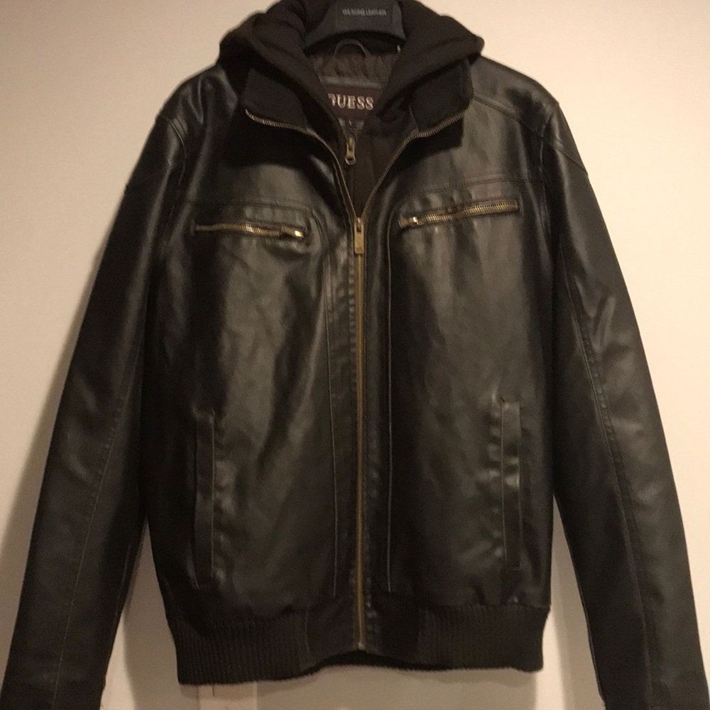NWOT Guess men’s bomber jacket 🧥